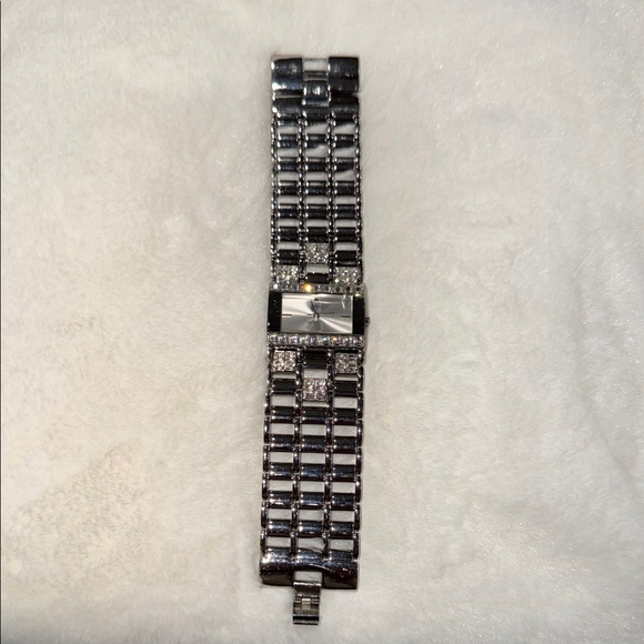 Guess Women's Silver Watch - Picture 6 of 8
